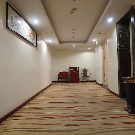 Guangdong Oversea Chinese Hotel 广州 外观 照片