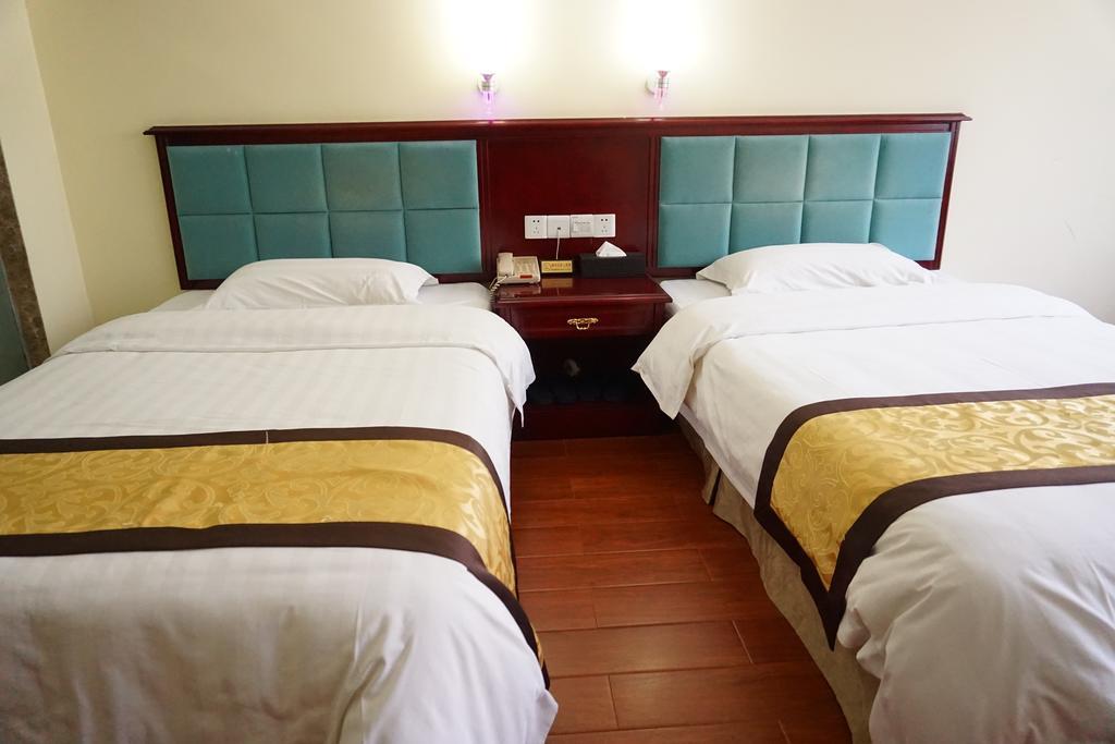Guangdong Oversea Chinese Hotel 广州 客房 照片