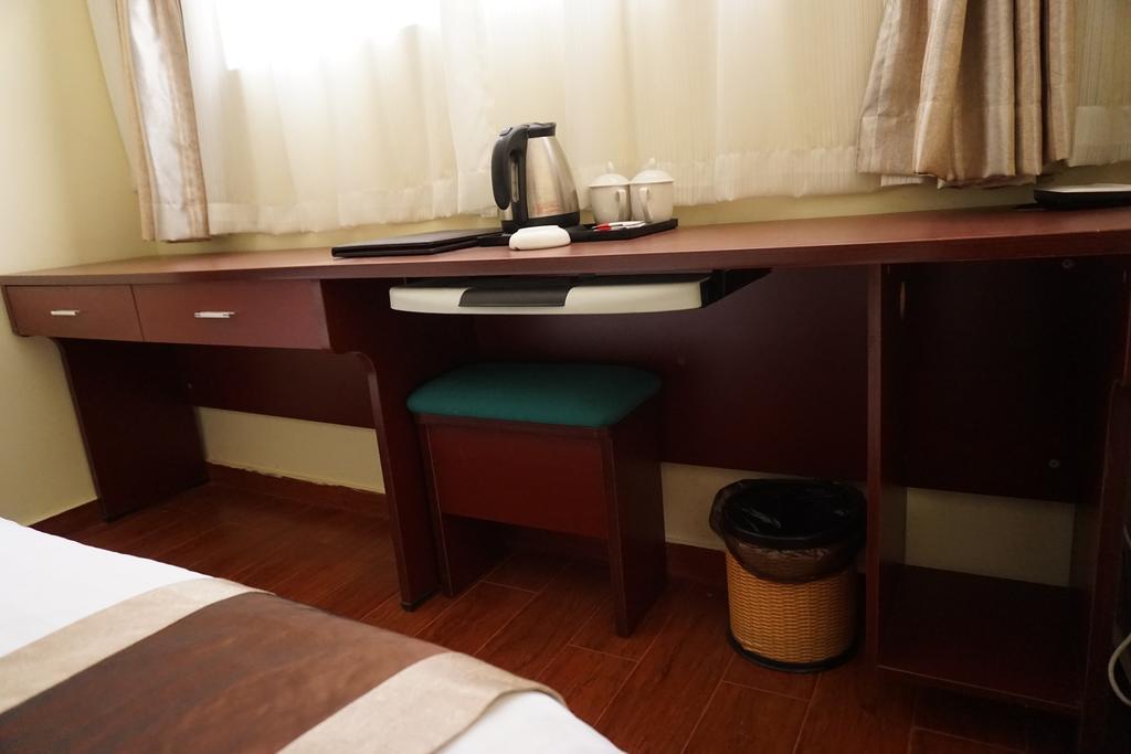 Guangdong Oversea Chinese Hotel 广州 客房 照片